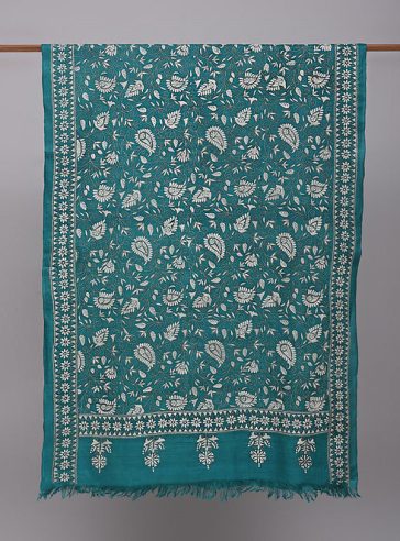 Toote- Kantha embroidered on pure Tussar Silk Orna