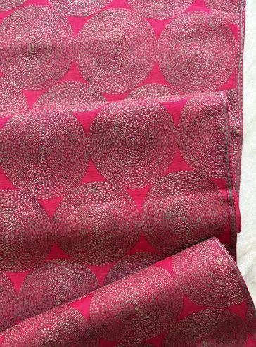 Circle - Dark Pink - Kantha table runner