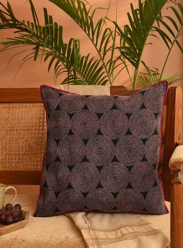 Circle- Kantha embroidered Cotton cushion cover