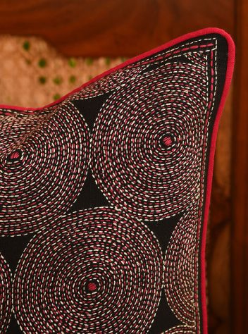 Circle- Kantha embroidered Cotton cushion cover