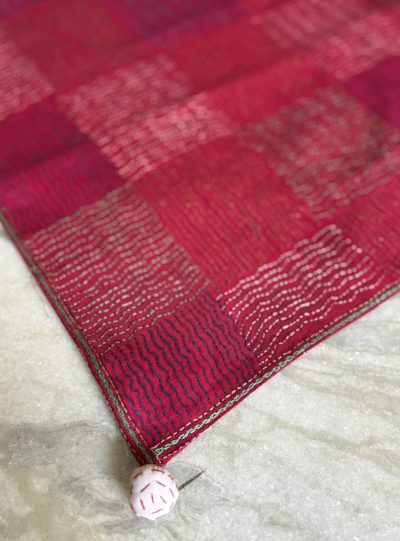 Kimi - Dark Pink - Kantha table runner