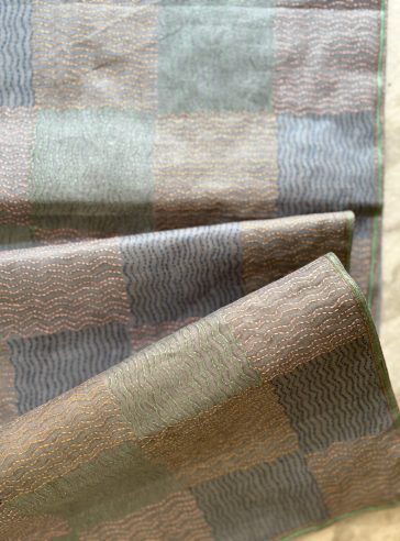 Kimi - Grey - Kantha table runner